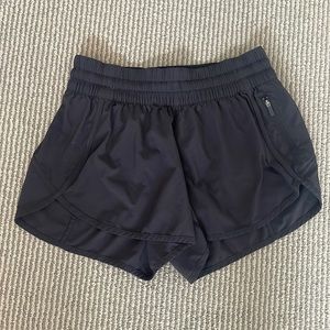 Lulu lemon Tracker Short